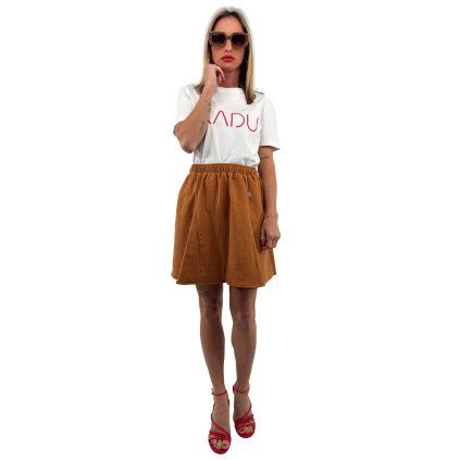 April short skorice 1 11zon